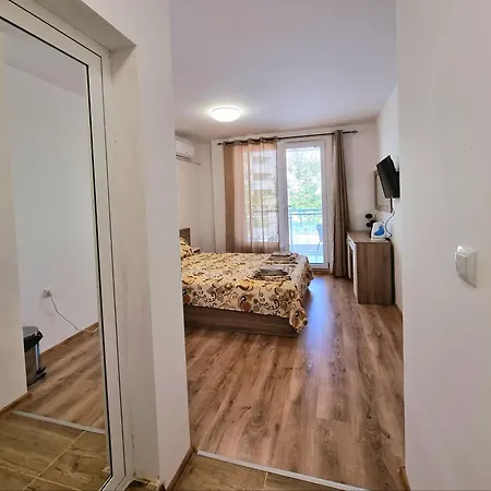 Sea Waves Apartment Primorsko