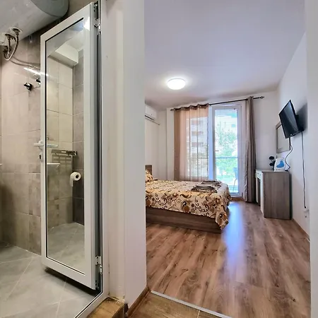 Sea Waves Apartment *